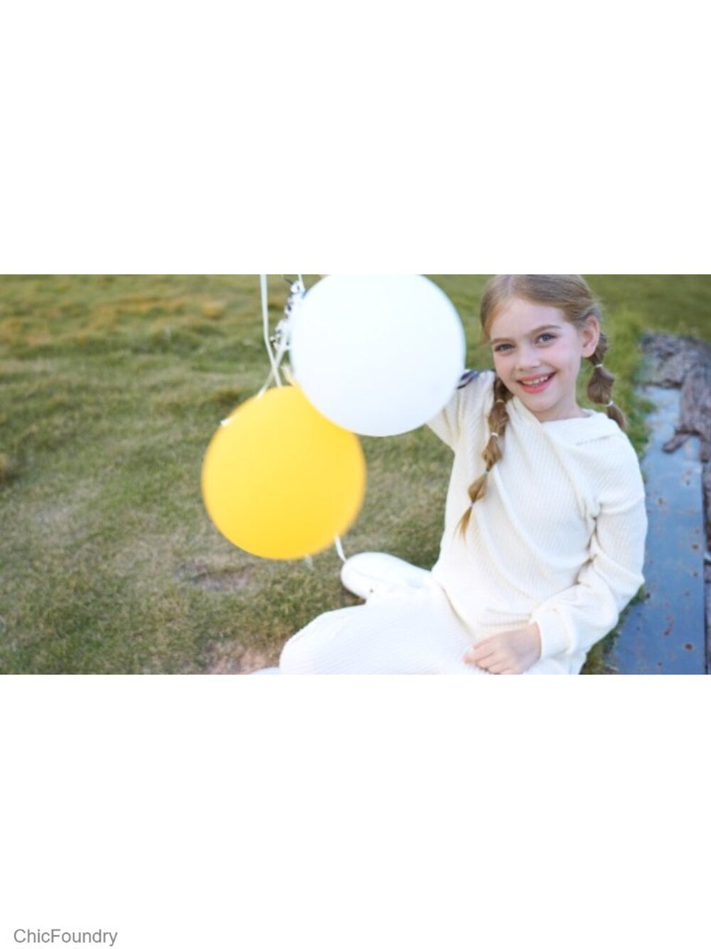 Girls 2-Piece Ribbed Knit Hoodie and Flare Pants Tracksuit - Picture 5 of 5